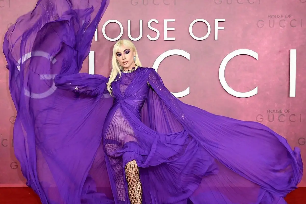 Penampilan Megah Lady Gaga dengan Gaun Terbaru Gucci di Premiere Film House of Gucci