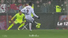 Metz kalahkan 10 pemain Nice dengan skor 2-1 berkat brace dari Nolan Roux dalam laga lanjutan Ligue 1, Sabtu (27/1). Roux mencetak...