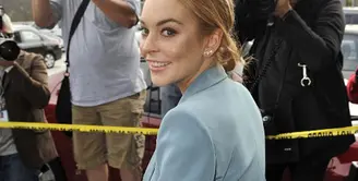 Akhir tahun dan perayaan Natal biasanya diisi untuk menghabiskan waktu bersama keluarga, atau berlibur. Berbeda dengan Lindsay Lohan, di akhir tahunnya ia mengunjungi Suriah dan berbagi di sana.  (AFP/Bintang.com)