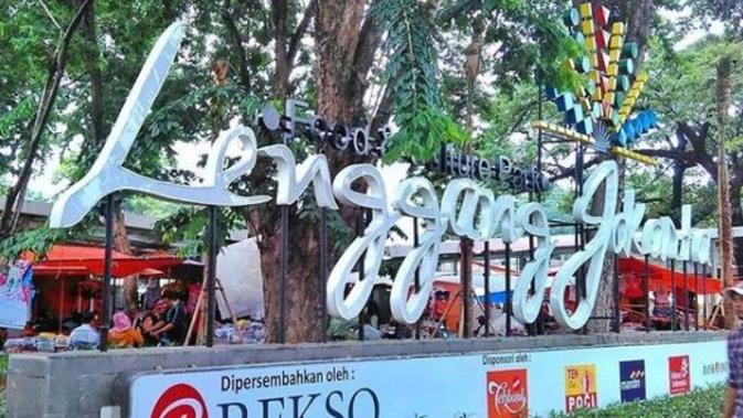 Kawasan kuliner dan cenderamata, Lenggang Jakarta, di Monas. (dok.Instagram @lenggang_jkt/https://www.instagram.com/p/BfpVzgmHwCP/Henry