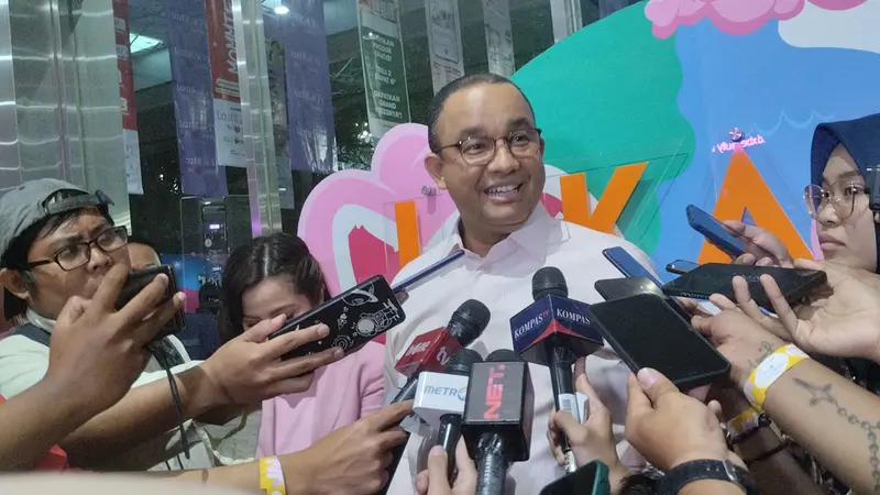 Bakal Capres Koalisi Perubahan untuk Persatuan (KPP) Anies Baswedan usai berkunjung di Jakarta X Beauty di Jakarta Convention Center (JCC), Kamis (3/8/2023).