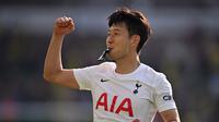 Striker Tottenham Hotspur Son Heung-Min disarankan pindah ke Manchester United atau MU. Dia diyakini bisa melanjutkan kejayaan pemain Korea Selatan di Old Trafford. (Ben Stansall / AFP)