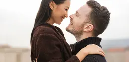 Taurus dan Virgo dikenal sebagai pasangan yang sama-sama menyukai kenyamanan dan kestabilan dalam hubungan. Di balik sikap tenang mereka, ada cara tersendiri yang membuat hubungan terasa lebih kuat dan bertahan lama. (Foto/Dok: Pexels)