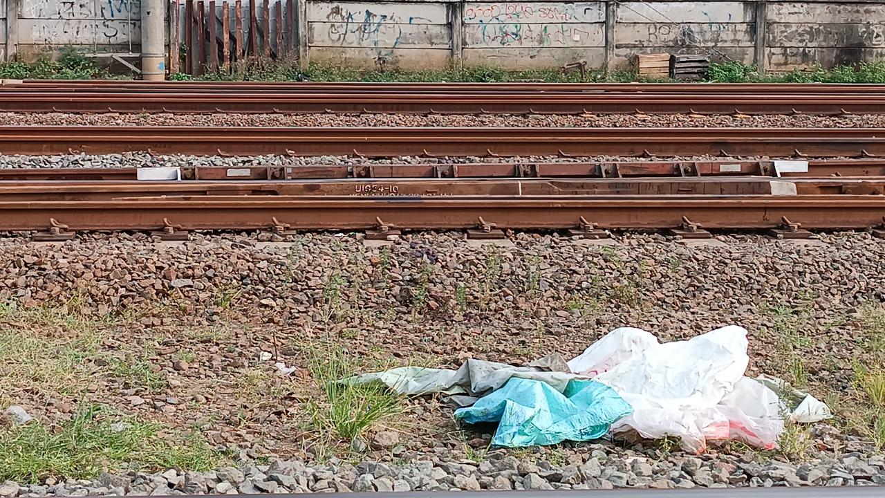 Lokasi Kasat Narkoba Polres Jakarta Timur (Jaktim), AKBP Buddy Alfrits Towoliu, diduga bunuh diri di perlintasan kereta api wilayah Kecamatan Pulogadung, Jakarta Timur.