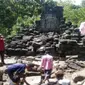 Proses ekskavasi dilakukan tim arkeolog dari Balai Arkeologi DIY bersama warga di sekitar Candi Sirih Watu Kelir, Weru, Sukoharjo, Senin (6/5/2019). (Solopos/Indah Septiyaning W.)