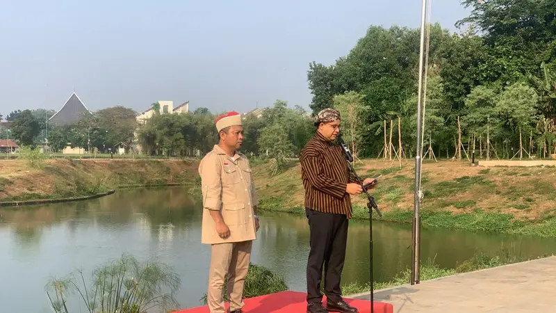 Bakal calon presiden Koalisi Perubahan untuk Persatuan (KPP) Anies Baswedan saat mengikuti Upacara HUT ke-78 RI di Waduk Lebak Bulus, Cilandak, Jakarta Selatan, Kamis (17/8/2023).