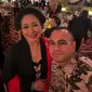 Titiek Soeharto dan Raffi Ahmad menghadiri sebuah resepsi pernikahan. (dok. Instagram @raffinagita1717/https://www.instagram.com/p/C9tVQuZPkc1/)