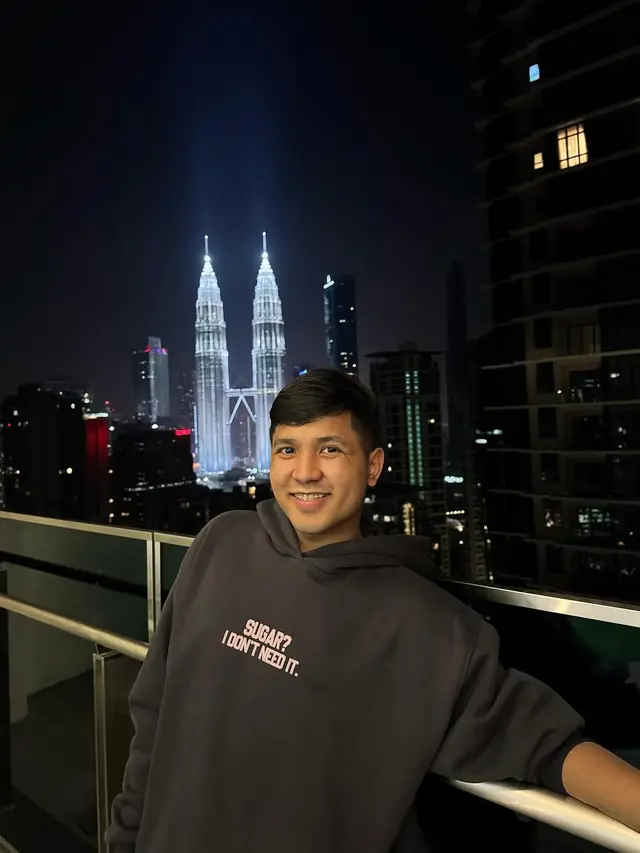 Jirayut dalam Perjalanan Mudik ke Thailand Mampir Sahur di Malaysia. (instagram/jirayutdaa4official)