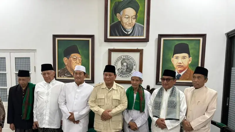 Prabowo Sowan dengan Kiai se-Mataraman Jatim di Ponpes Tebuireng, Jombang