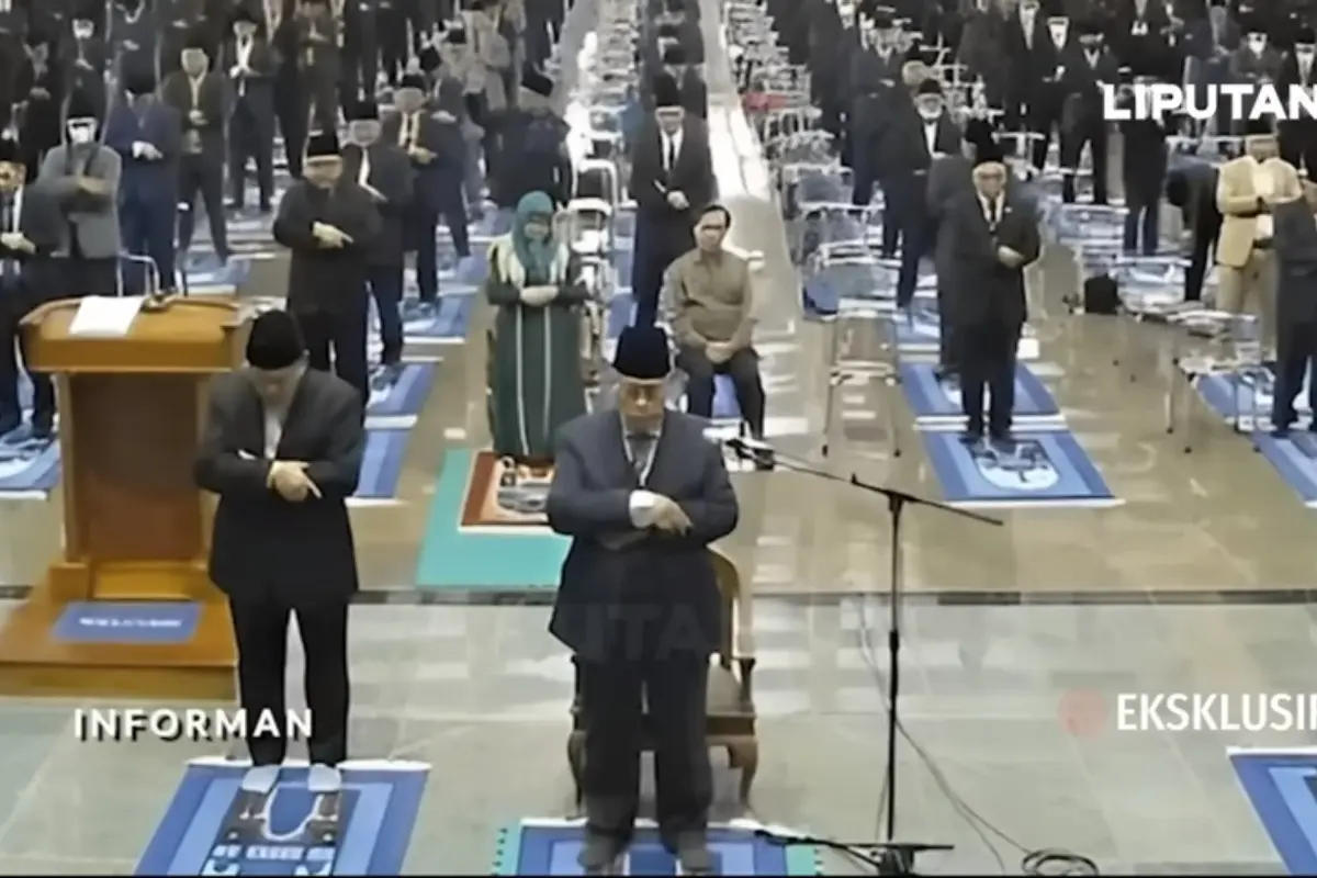 Nonmuslim Ikut Sholat di Ponpes Al Zaytun