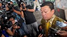 Kepala Badan Nasional Penempatan dan Perlindungan Tenaga Kerja Indonesia (BNP2TKI) Nusron Wahid, mendatangi Gedung Komisi Pemberantasan Korupsi (KPK), Jakarta, Kamis (26/02/2015). (Liputan6.com/Andrian M Tunay)