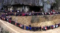 500 Orang Sekaligus, Foto Keluarga Ini Harus Diambil dari Drone