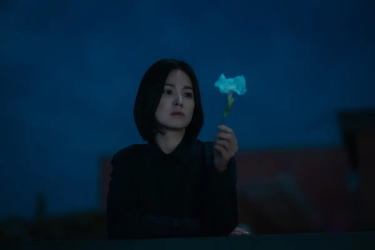 Song Hye Kyo dalam serial The Glory. (Foto: Graphyoda/Netflix)
