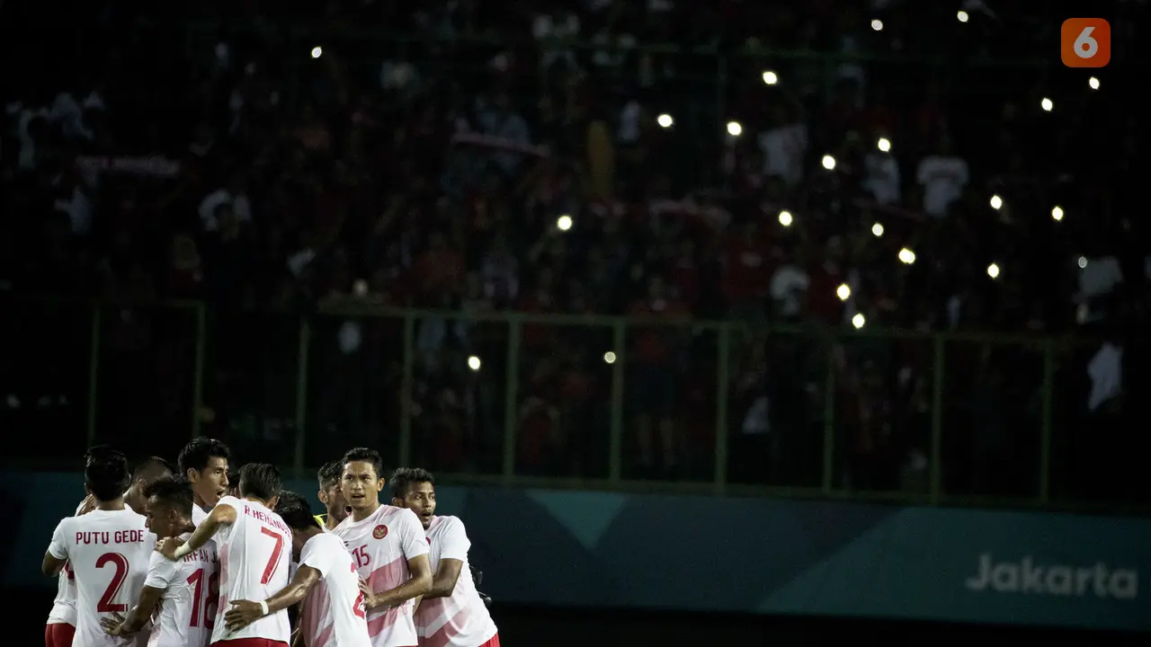 Sepak Bola : Indonesia Vs Laos