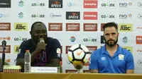 Jacksen F. Tiago dan Matias Cordoba jelang laga PSM Vs Barito Putera. (Bola.com/Abdi Satria)