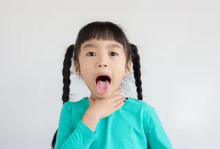 Bunda, Lakukan Hal Ini agar Anak Tidak Tersedak (Toey Toey/Shutterstock)