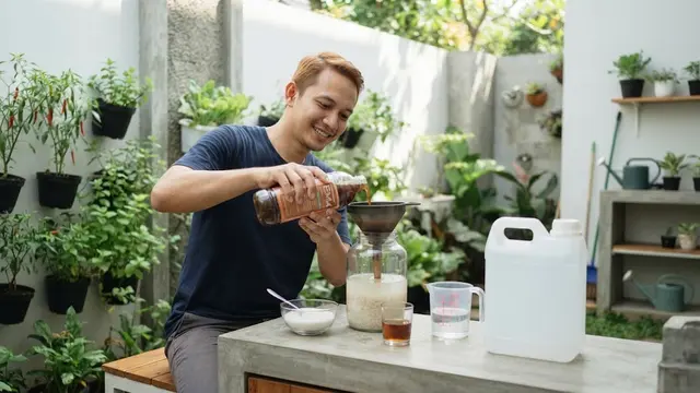 Cara Fermentasi Air Cucian Beras untuk Pupuk Tanaman