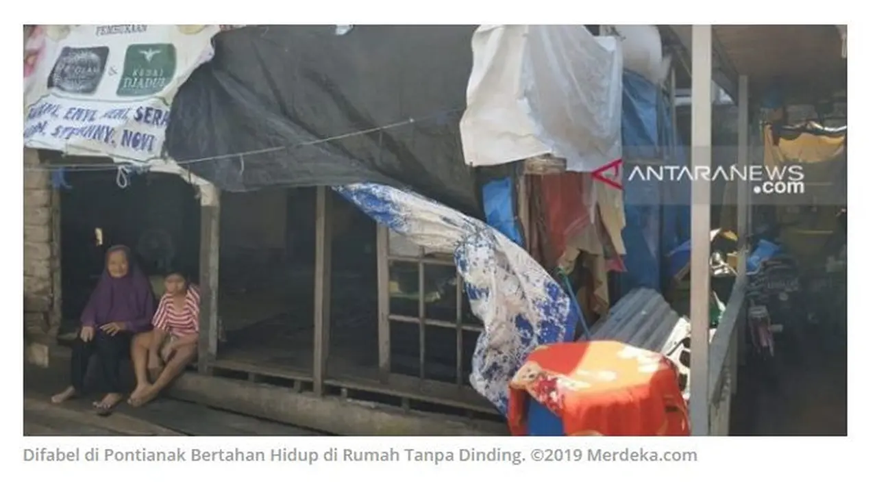 Penyandang disabilitas bersama ibundanya di Pontianak bertahan hidup di rumah tanpa dinding