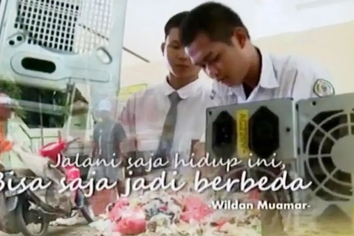 Pantang Menyerah: Wildan, Pulang Sekolah Jadi Pengumpul Sampah