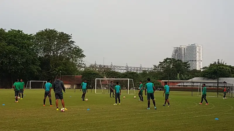 Latihan Timnas U-22 Indonesia (Liputan6.com / Luthfie Febrianto)