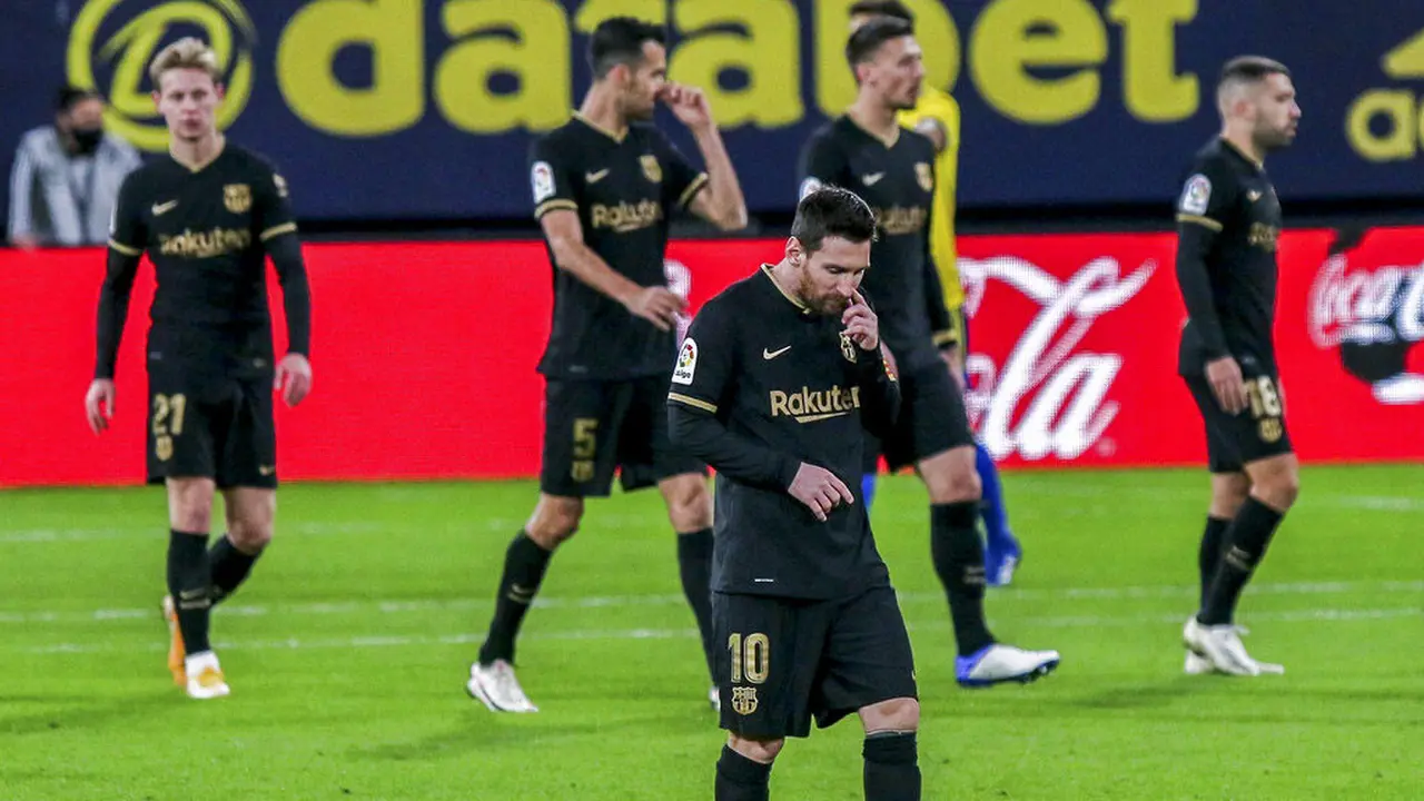 Foto Liga Spanyol: Lionel Messi Tak Berdaya, Barcelona Tumbang di Markas Tim Promosi Cadiz