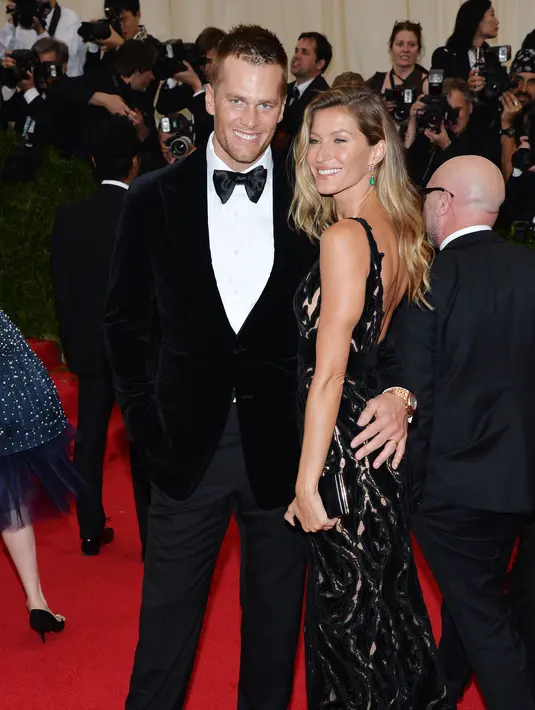 Ketika ditanyakan mengenai sang suami yang menghamili mantan kekasihnya, Bridget Moynahan, Gisele mengungkap jika hal tersebut sangatlah menantang. Saat itu ia tidak tahu apa yang harus dilakukan, “Apakah saya lari saja?” ungkap Gisele. (Bintang/EPA)