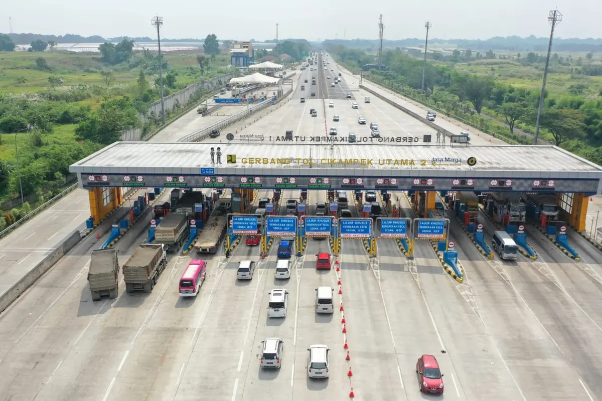 PT Jasa Marga terus melakukan monitoring terhadap jumlah kendaraan yang meninggalkan kawasan Jakarta Bogor Depok Tangerang dan Bekasi (Jabodetabek) setiap hari menjelang momen lebaran.
