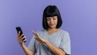 6 Ciri Orang yang Membiarkan Notifikasi Menumpuk Tanpa Dibuka Menurut Psikologi
