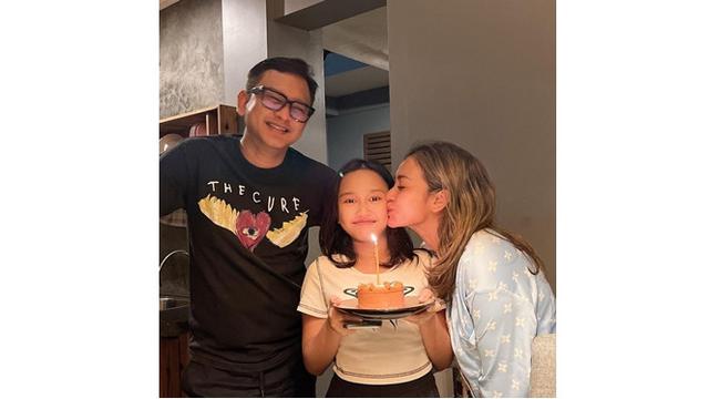 6 Potret Kedekatan Masayu Anastasia dan Sang Putri yang Beranjak Remaja, Kompak