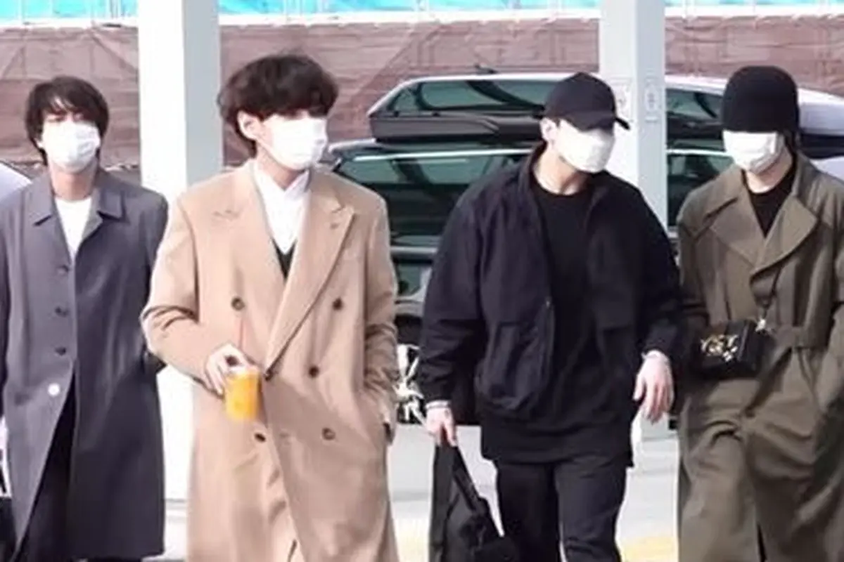 Tampilan Member BTS di Bandara Jelang Konser di Amerika Dipuji Vogue