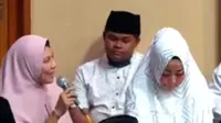 Bu Lili, jemaah Gus Iqdam (SS: YouTube Ojo Gabluk)