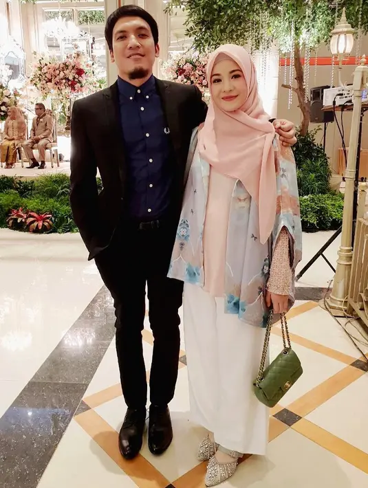 (Instagram/desta80s)