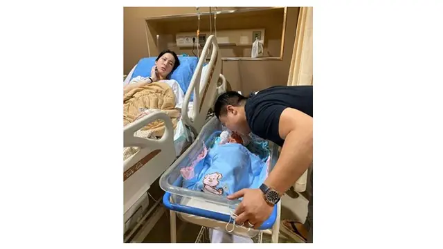 7 Potret Anak Kedua Jill Gladys yang Baru Lahir, Menggemaskan
