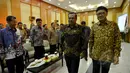 Mendagri Tjahjo Kumolo (kanan) didampingi Jaksa Agung HM Prasetyo saat acara penandatanganan Nota Kesepakatan tentang Koordinasi Dalam Pelaksanaan Tugas dan Fungsi di Kejagung, Jakarta, Kamis (26/3/2015). (Liputan6.com/Johan Tallo)