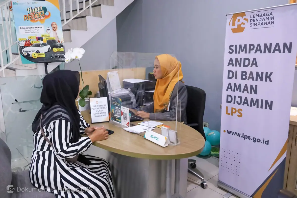 Lembaga Penjamin Simpanan (LPS) membayarkan klaim simpanan nasabah sebesar Rp237 miliar milik 42.248 nasabah bank yang dilikuidasi.