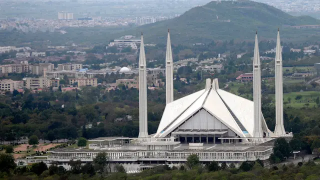 Cegah COVID-19, Pakistan Berlakukan Lockdown Parsial