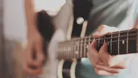 Ilustrasi Bermain Alat Musik Credit: unsplash.com/Oleg