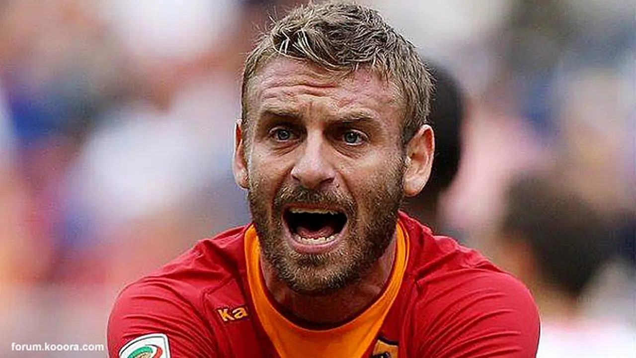 de-rossi-130731b.jpg