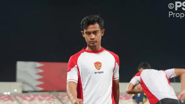 Saat berlatih dengan Timnas Indonesia, Pratama Arhan menunjukkan kebolehannya.