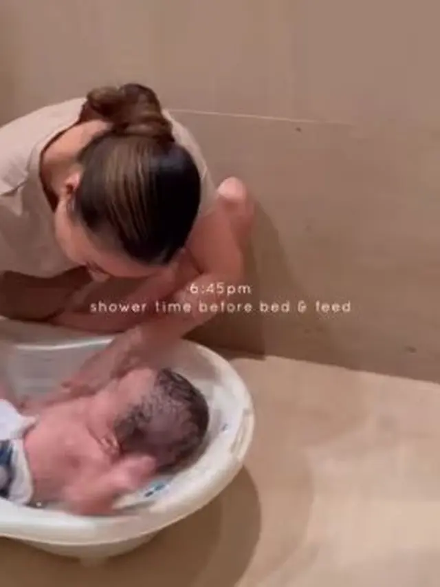 Nikita Willy menjaga rutinitas bersama Baby Izz (Instagram/nikitawillyofficial94)