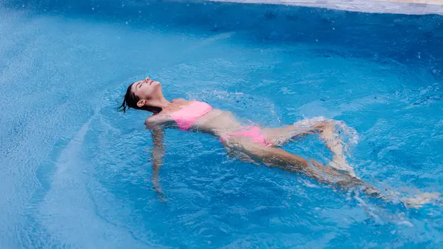 Bosan Lari? Coba Berenang dan Bersepeda untuk Bakar Kalori