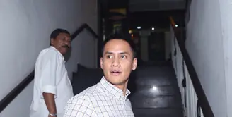 Musibah telah menimpa presenter kondang, Choky Sitohang beberapa hari yang lalu. Ia mengalami suatu insiden perampokan pada mobil miliknya. (Andy Masela/Bintang.com)