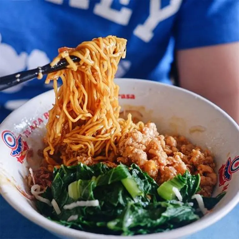 Mie Ayam Bandung Merem Melek, Yogyakarta. (imgrum.net)