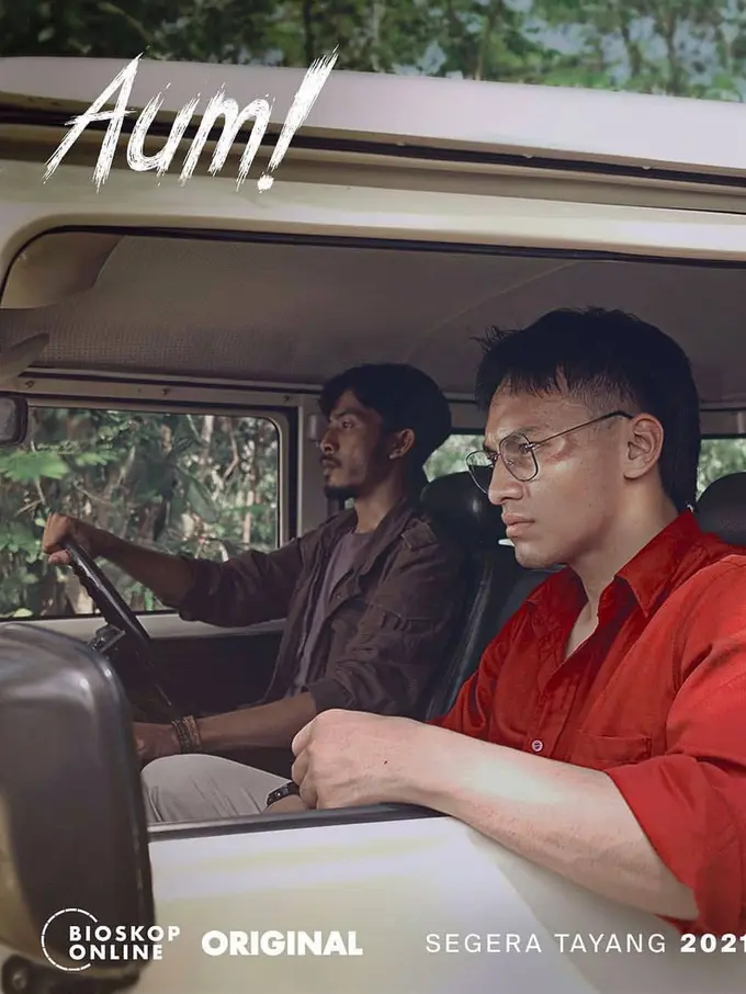 Jefri Nichol dan Aksara Dena dalam film Aum!