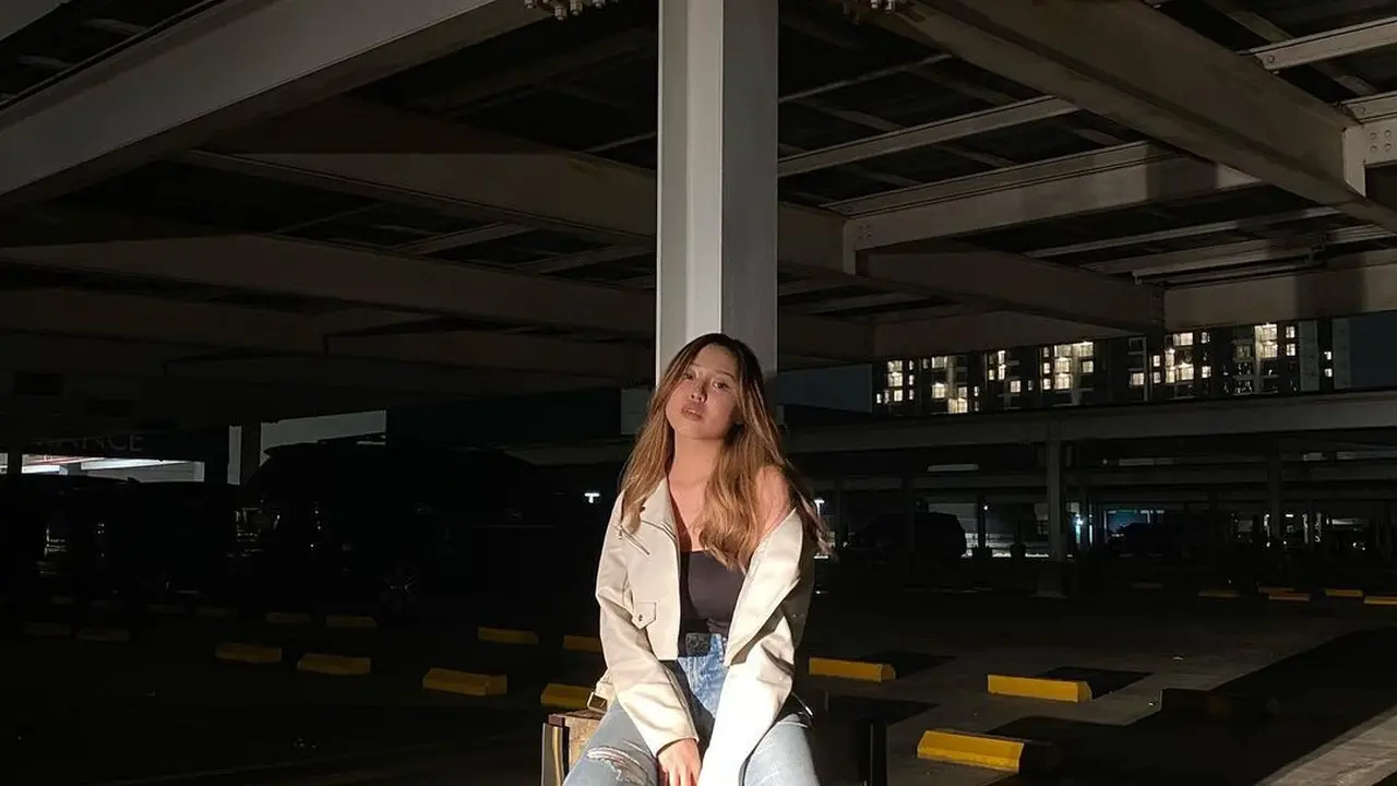 6 Potret Michelle Ashley Putri Pinkan Mambo yang Diduga Dapat Pelecehan Seksual dari Ayah Tiri
