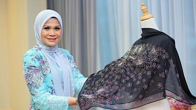 Melongok Rupa Hijab Paling Mahal di Dunia Seharga Ratusan 