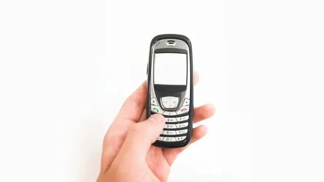 Lepas dari Smartphone, ini Cara Meningkatkan Kesehatan Mental dengan Dumb Phone! (Foto dok : Freepik/bedneyimages)