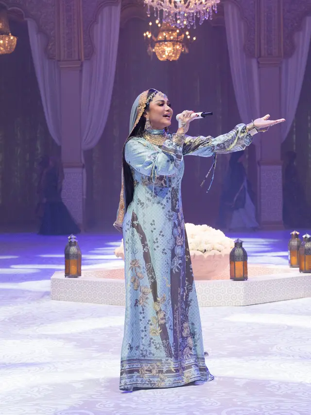 7 Artis Indonesia Pamerkan Koleksi Busana Muslim Ramadan yang Terinspirasi India, dari Krisdayanti Hingga Lesti Kejora