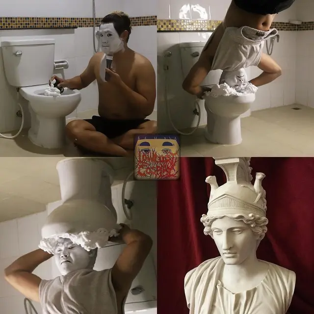 6 Cosplay Low Budget di Kamar Mandi Ini Kelewat Unik