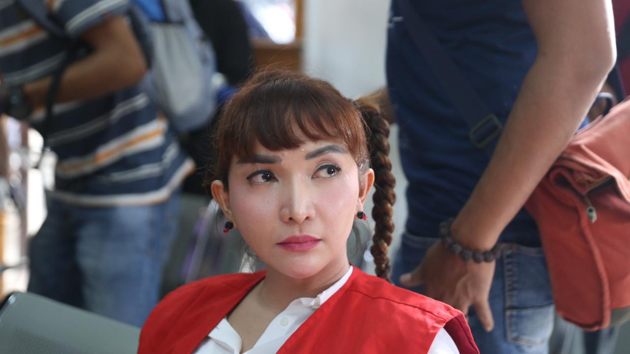 [Bintang] Roro Fitria